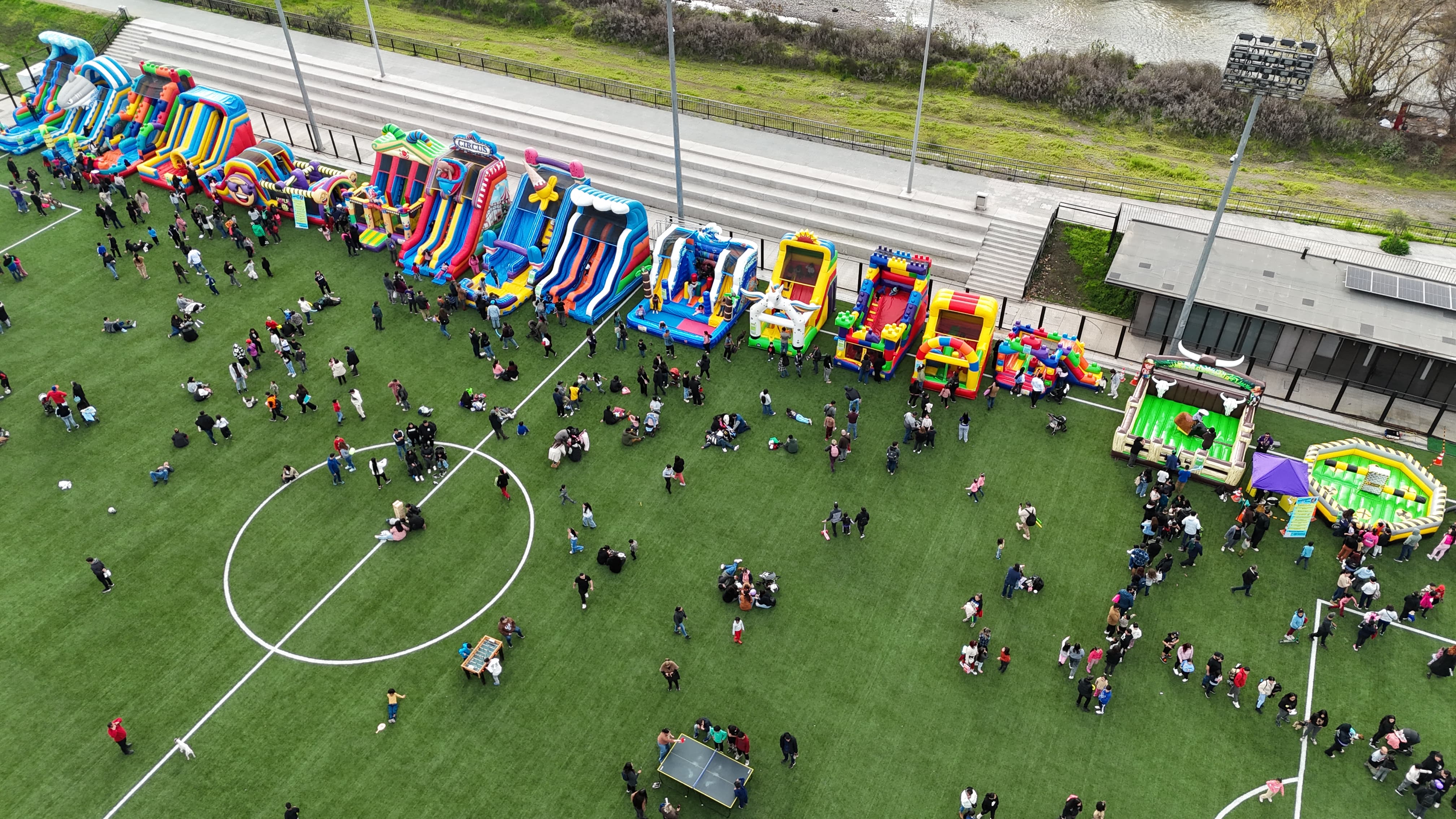 Evento masivo juegos inflables