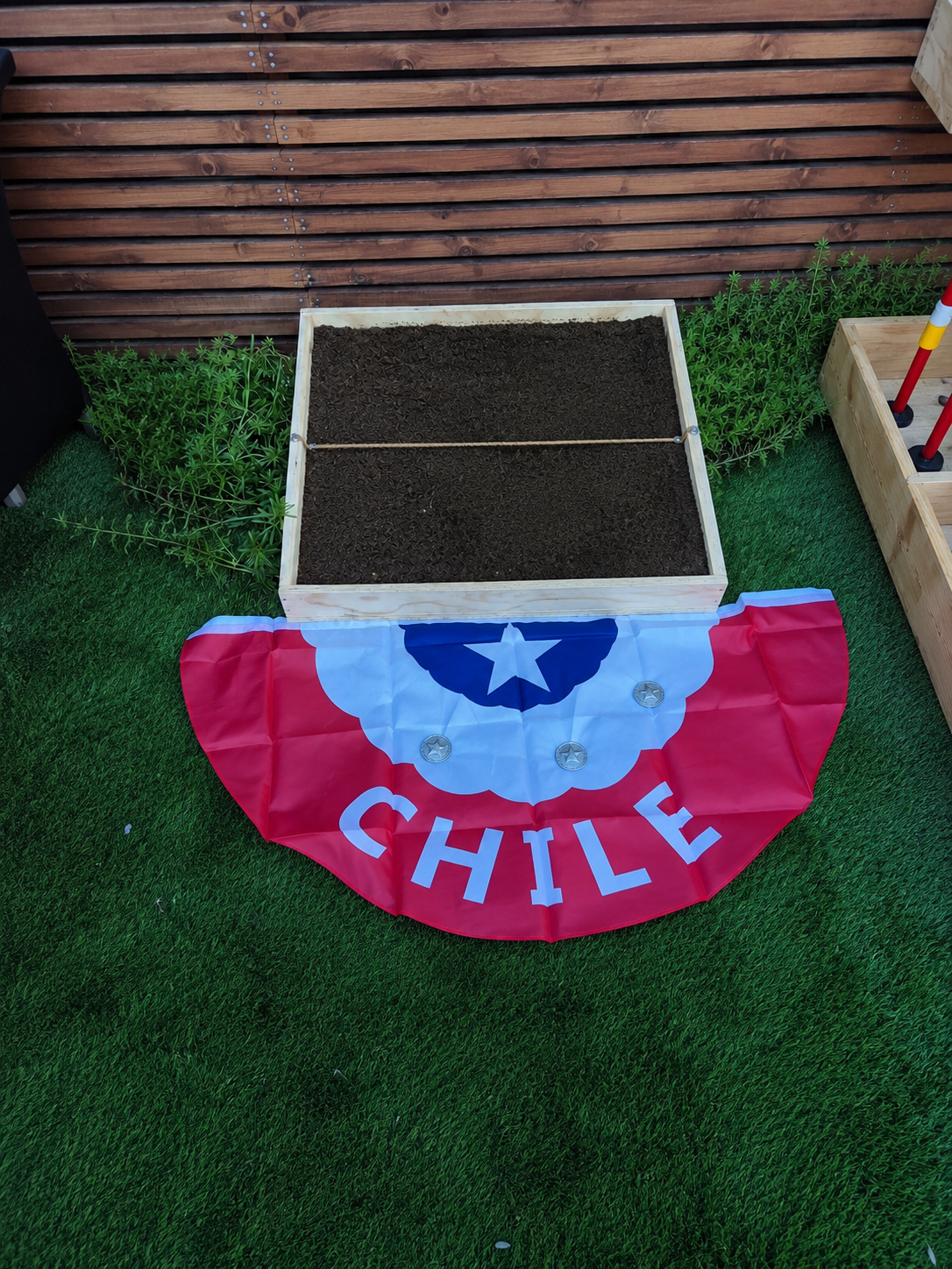 Tradicional juego Chileno de precisión, ideal para actividades recreativas